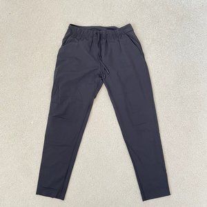 lululemon womens casual pant w/ back pockets